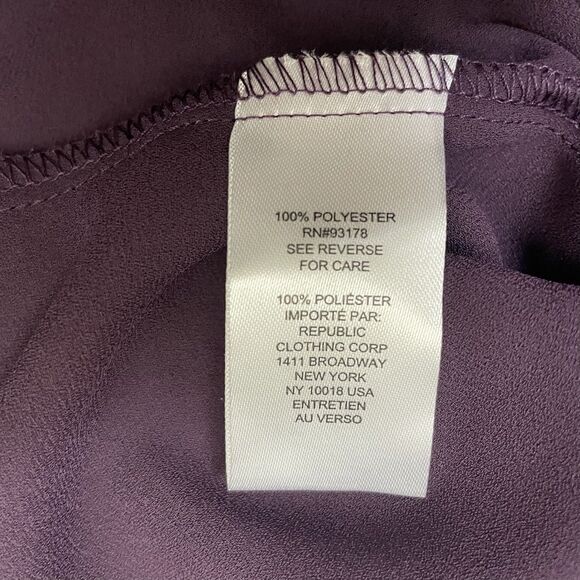 Tahari Short Ruched Sleeve Ladie's Medium Hidden Button Blouse - Picture 6 of 6